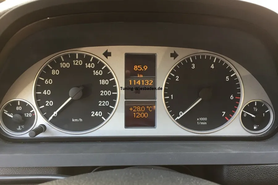 Mercedes A- & B-Klasse – Display / Bordcomputer