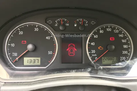 VW Polo 9N – Tacho / Kombiinstrument