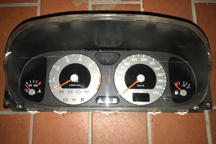Opel Frontera B – Kombiinstrument